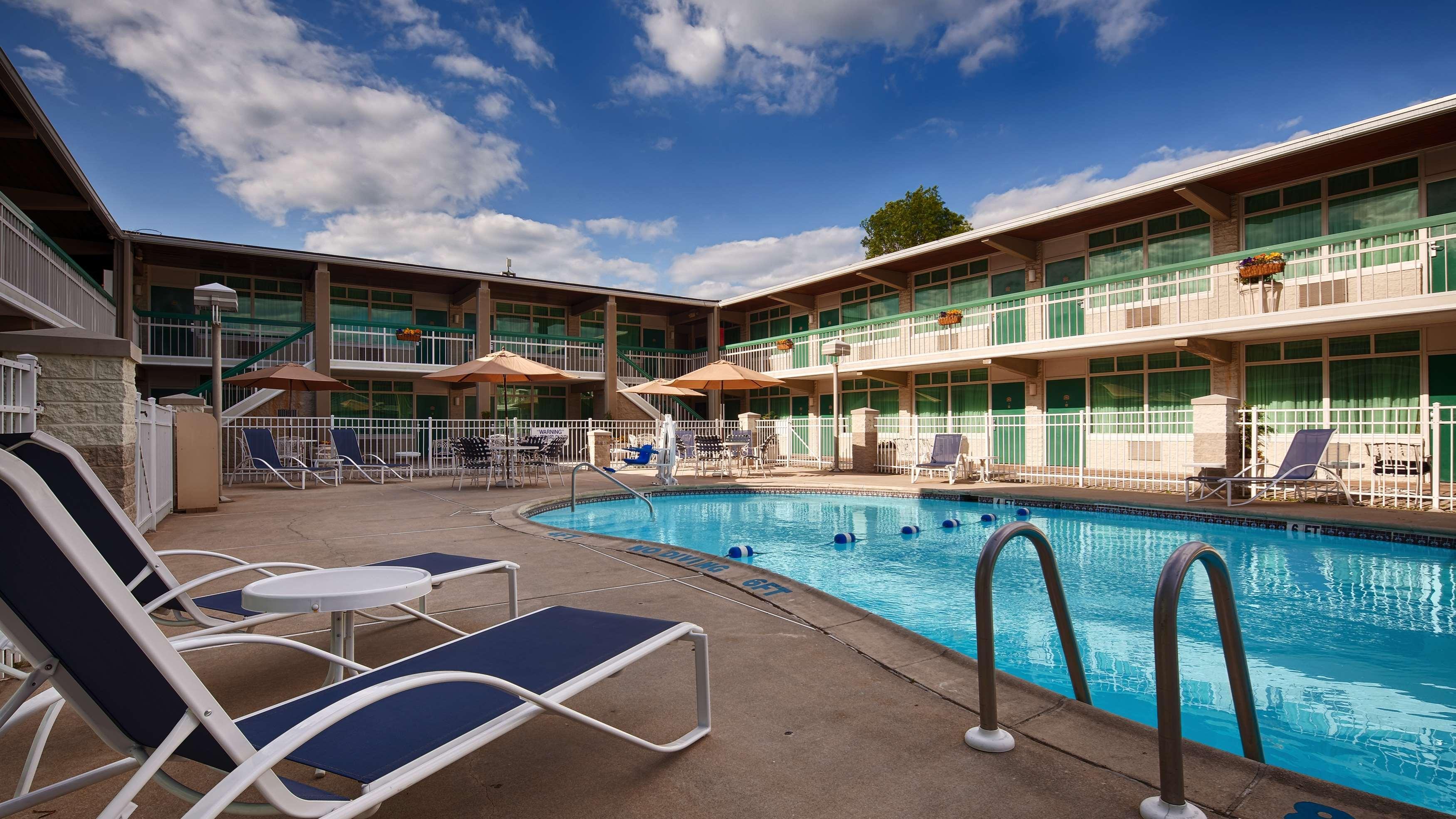 Best Western Plus Ottawa Kanata Hotel And Conference Centre Exterior foto