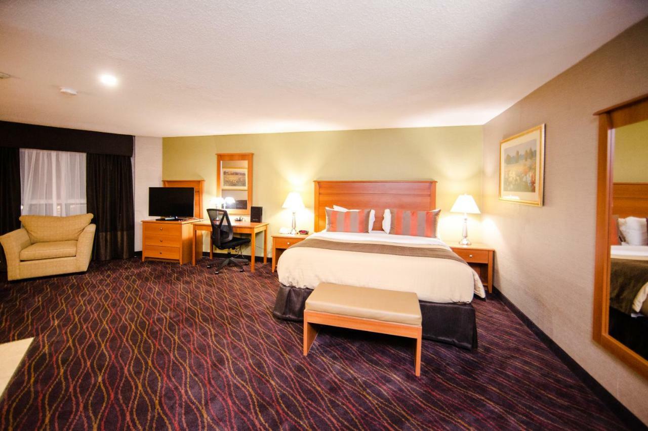 Best Western Plus Ottawa Kanata Hotel And Conference Centre Exterior foto